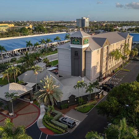 La Quinta By Wyndham Miami Airport West Hotell Sweetwater Eksteriør bilde