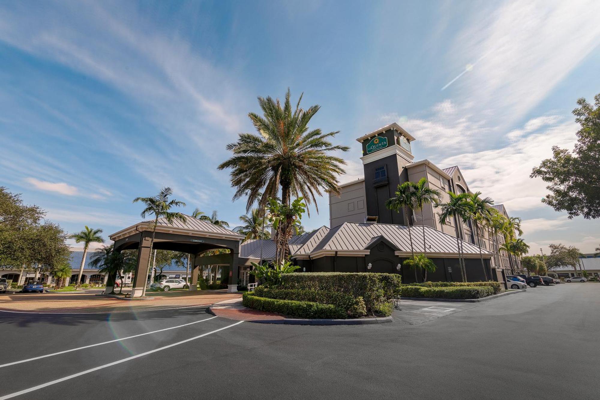 La Quinta By Wyndham Miami Airport West Hotell Sweetwater Eksteriør bilde